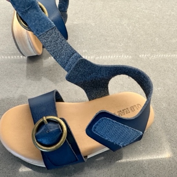 Gap/Old Navy Bundle Toddler Size 7 Sandals/Flats-Excellent Condition! - Picture 13 of 13